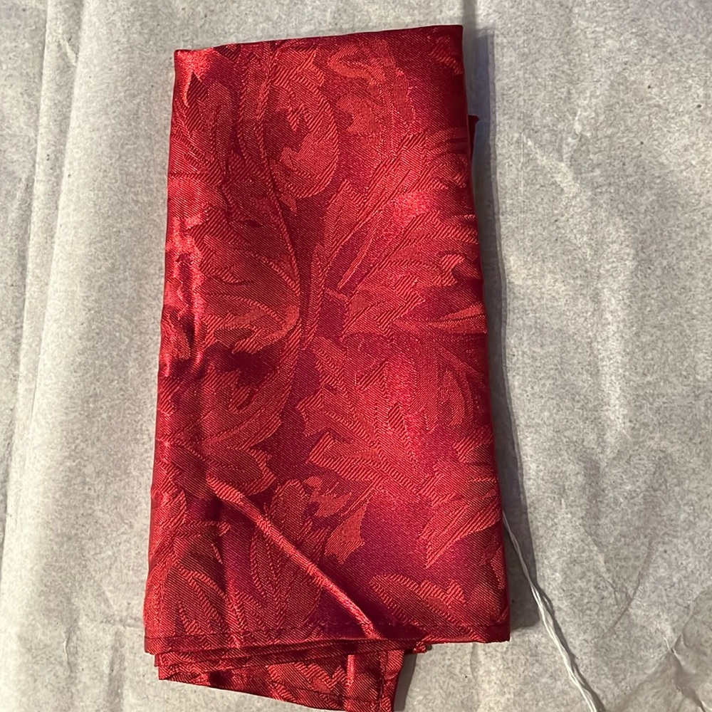 ❤️‍🔥BOGO free (equal or lesser value). Napkins